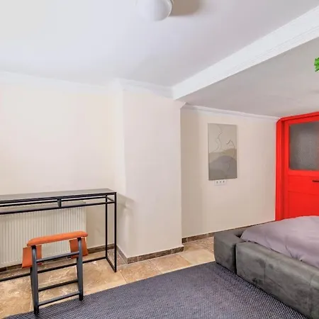 Urban Duplex In Taksim Apartment *